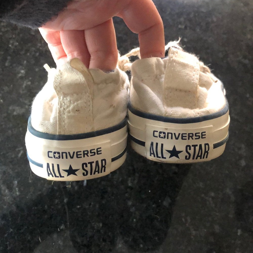 Converse - Picture 3 of 5